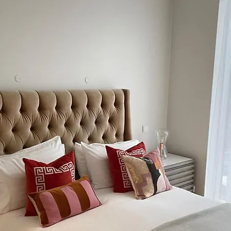 Luxury Condo, Ocean & Mountain Views, Center Apartment Reykjavik